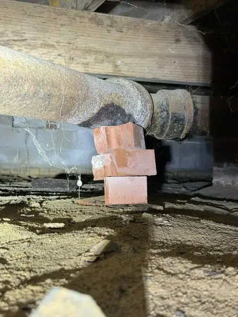 Unsupported drain line